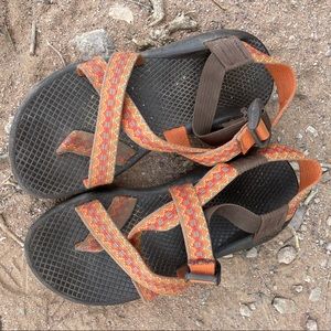 Chacos!